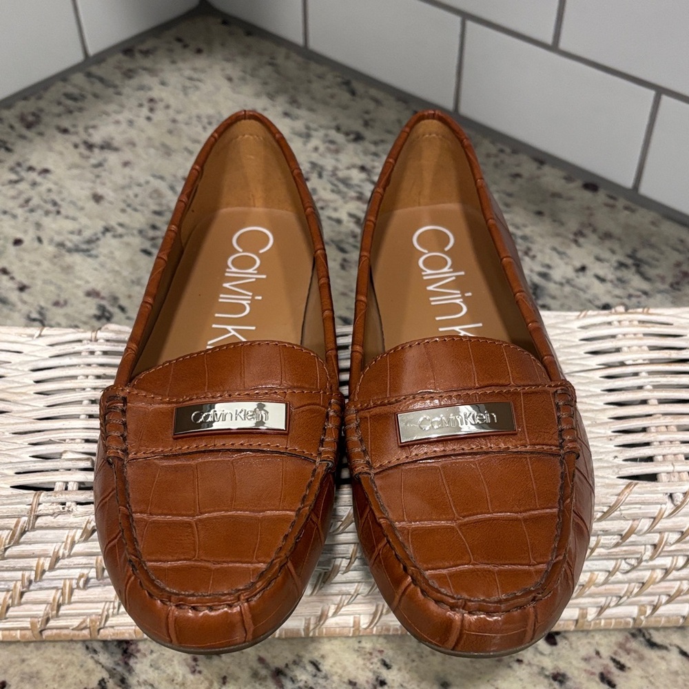 Calvin Klein Women's Cognac Loafers
